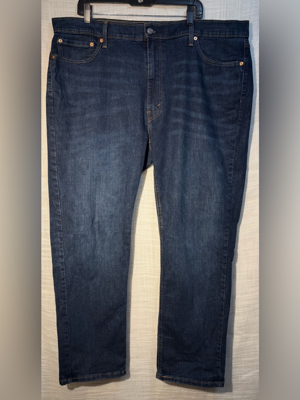 Levi’s Men Size 42X32 Jeans Premium Dark 541 Pants Athletic Fit Straight Stretch